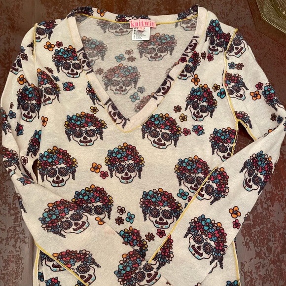 NWOT! CASHMERE! V neck sz S soft Candy Skull Sweater - Picture 3 of 9
